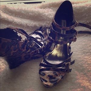 Steve Madden wedge